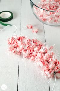 How To Make A Candy Wreath Craft For Christmas | Live Craft Eat