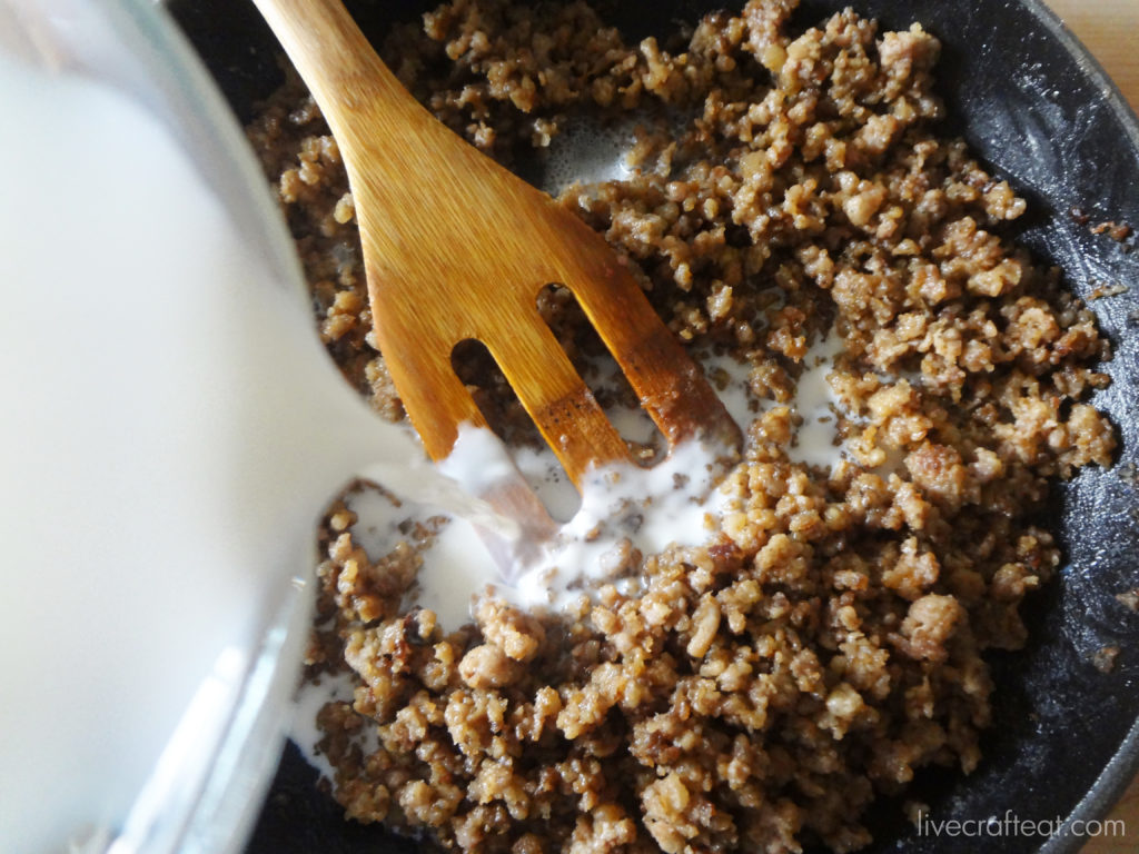 easy sausage + white sauce recipe for biscuits and gravy