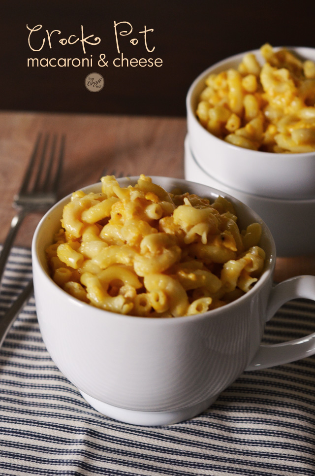 crock pot macaroni & cheese recipe - so easy and it practically makes itself!