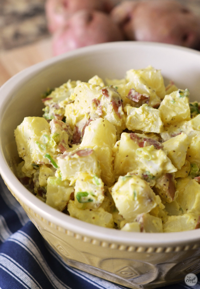 my favorite summer potato salad recipe :: uses red potatoes, and tastes to good i want to eat it all summer long!!