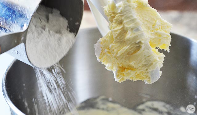4 simple ingredients to the best buttercream icing.