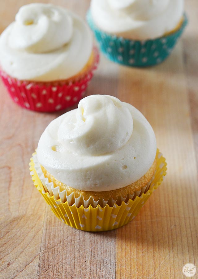 the best buttercream icing recipe - only 4 ingredients, and so decadent!
