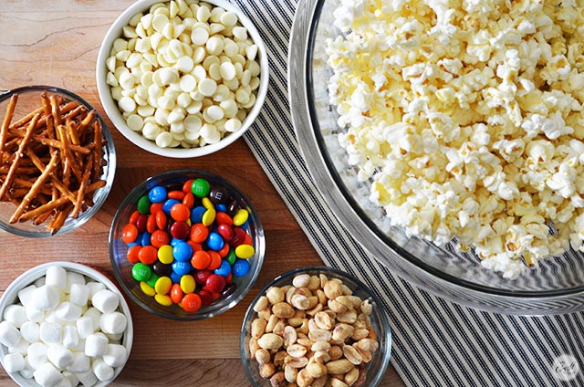 White Chocolate Popcorn {Packed with M&Ms}