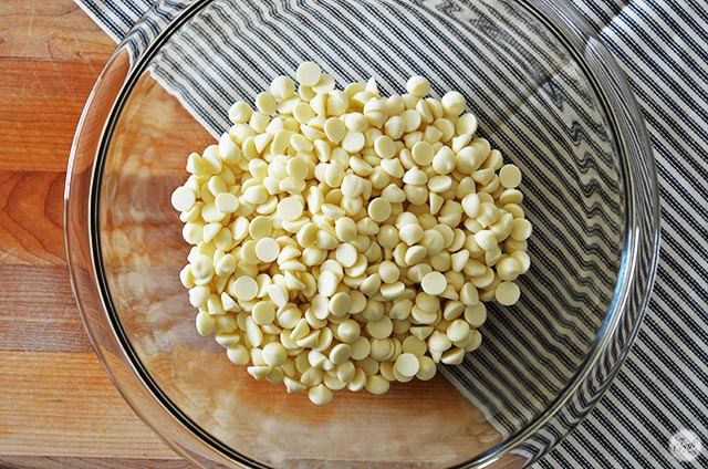 white chocolate chips are perfect for a sweet candy popcorn mix