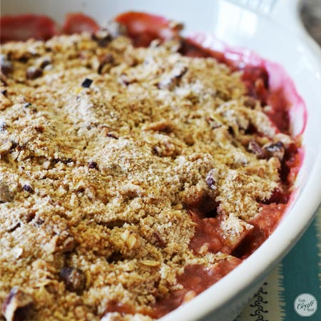 a favorite springtime recipe - rhubarb crisp! a perfectly sweet & tart fruit dessert.