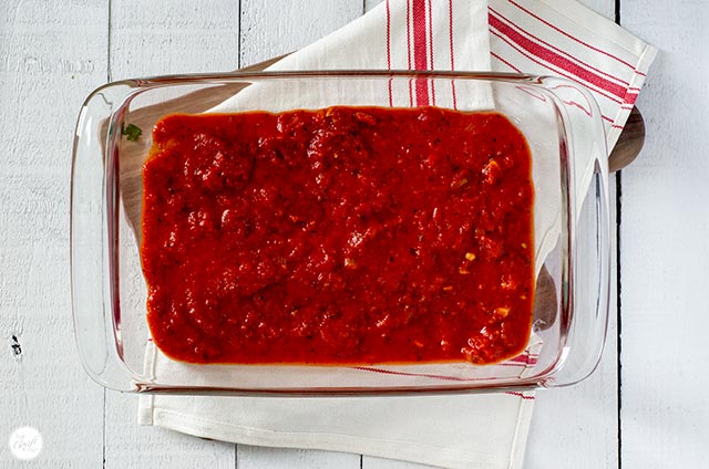 sauce layer for italian stuffed pasta shells